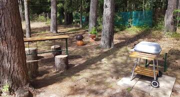 Фото номера Дом с 2 спальнями Дома для отпуска Romantic HOLIDAY HOME in the pine forest г. Скулте 7
